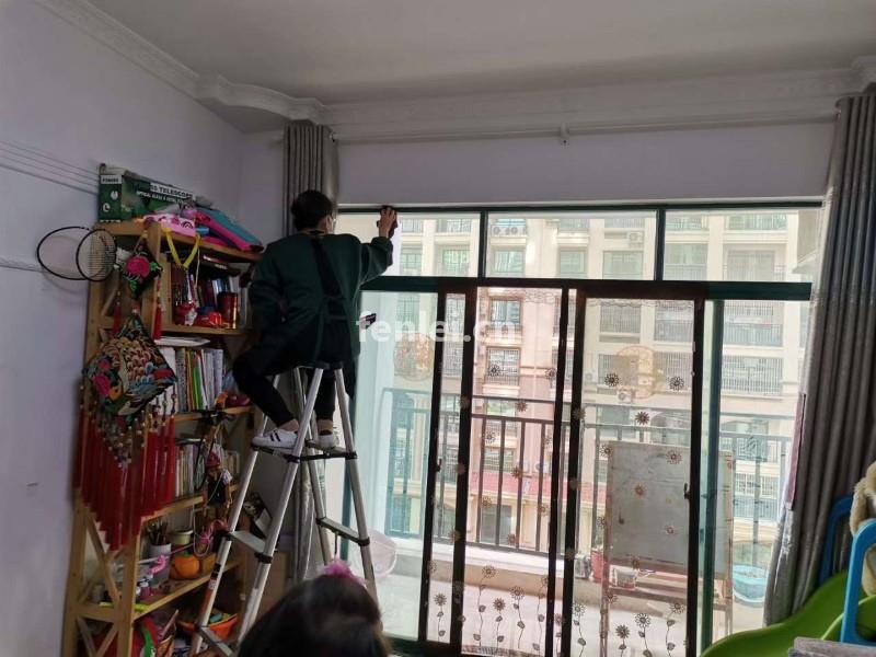 锡林郭勒锡林浩特就近上门保洁服务电话(锡林郭勒盟找服务员)